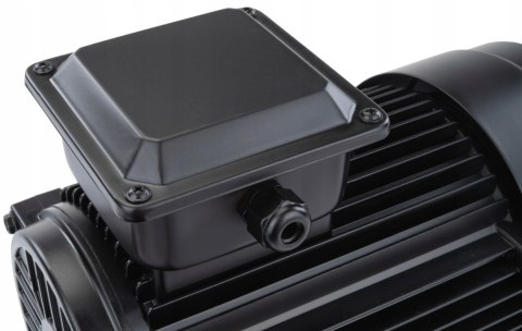 SILNIK DO KOMPRESORA OLEJOWEGO PM-KO-100T-400V 150T 3000RPM 650L/min 4KM