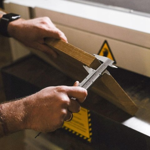 SUWMIARKA NONIUSZOWA ANALOGOWA ZE STALI NIERDZEWNEJ 0-150mm + ETUI