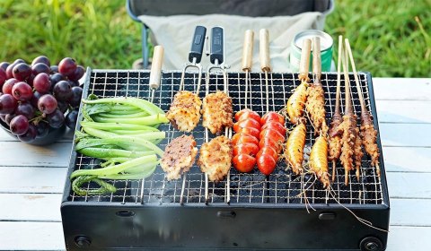 GRILL SKŁADANY TURYSTYCZNY WALIZKA PRZENOŚNY OGRODOWY WĘGLOWY Z UCHWYTEM